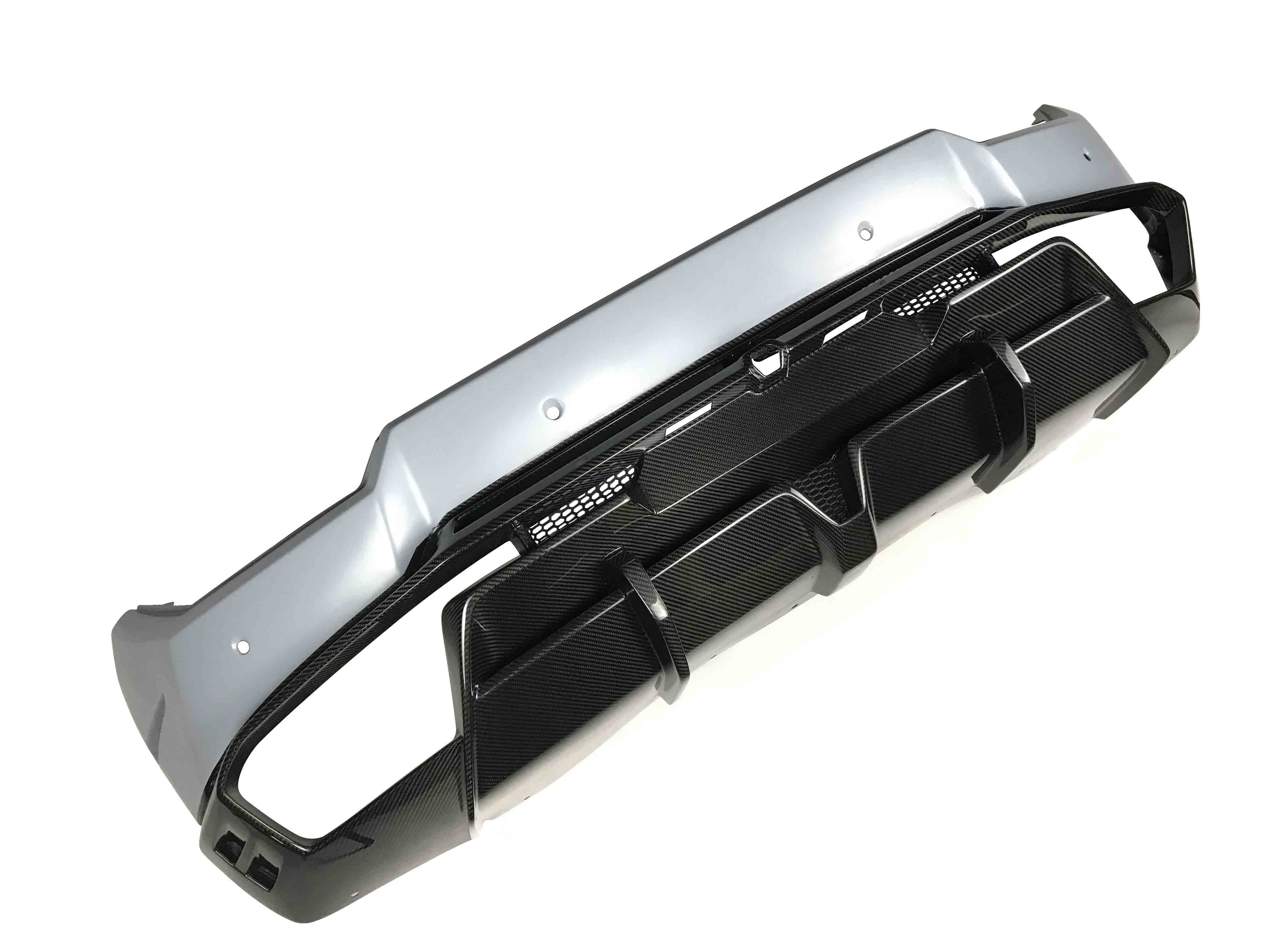 DRY CARBON FIBER REAR BUMPER for LAMBORGHINI HURACAN LP580 2016-19