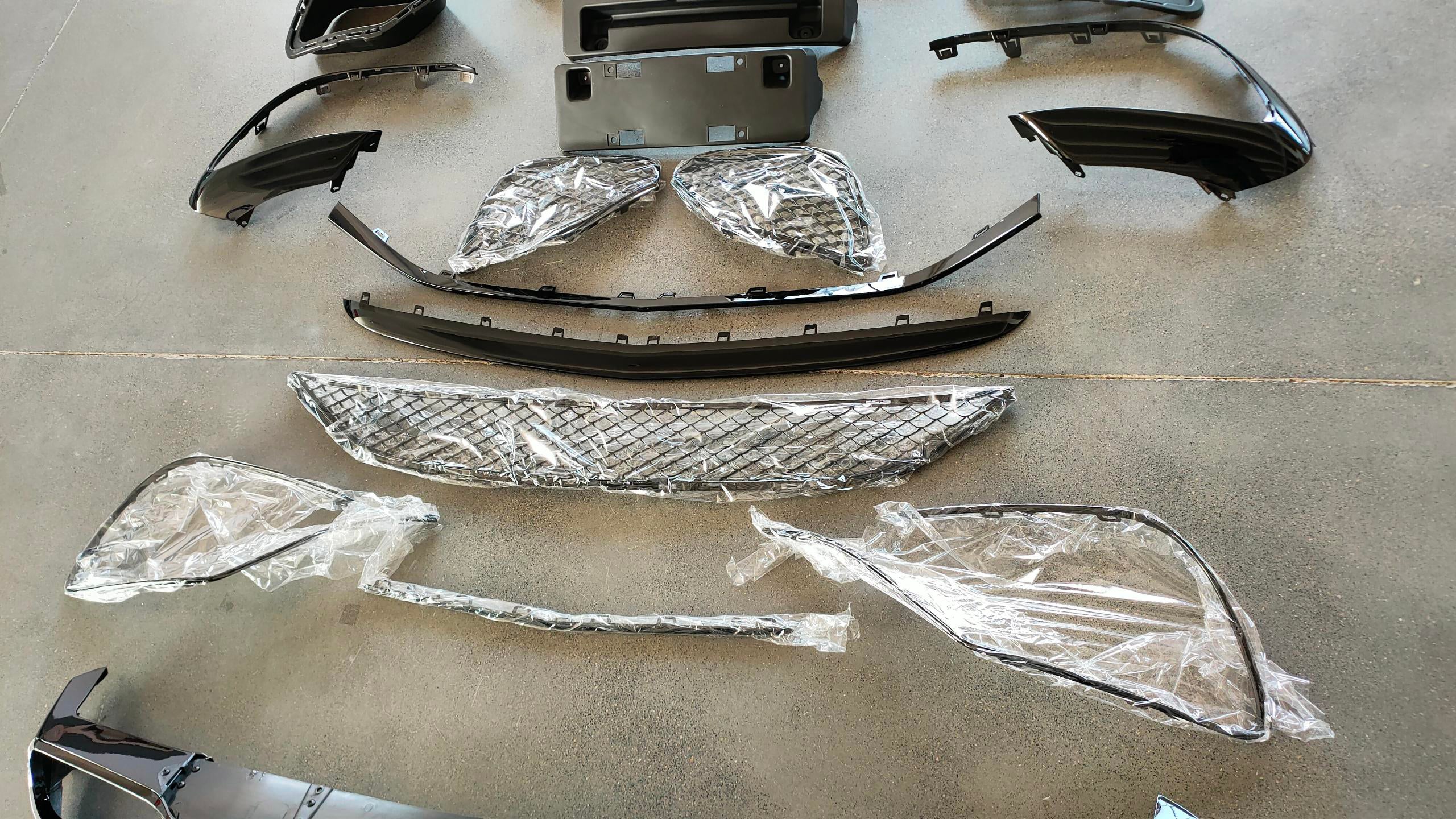 CONVERSION UPGRADE BODY KIT for MERCEDES BENZ S-CLASS C217 upgrade to S65