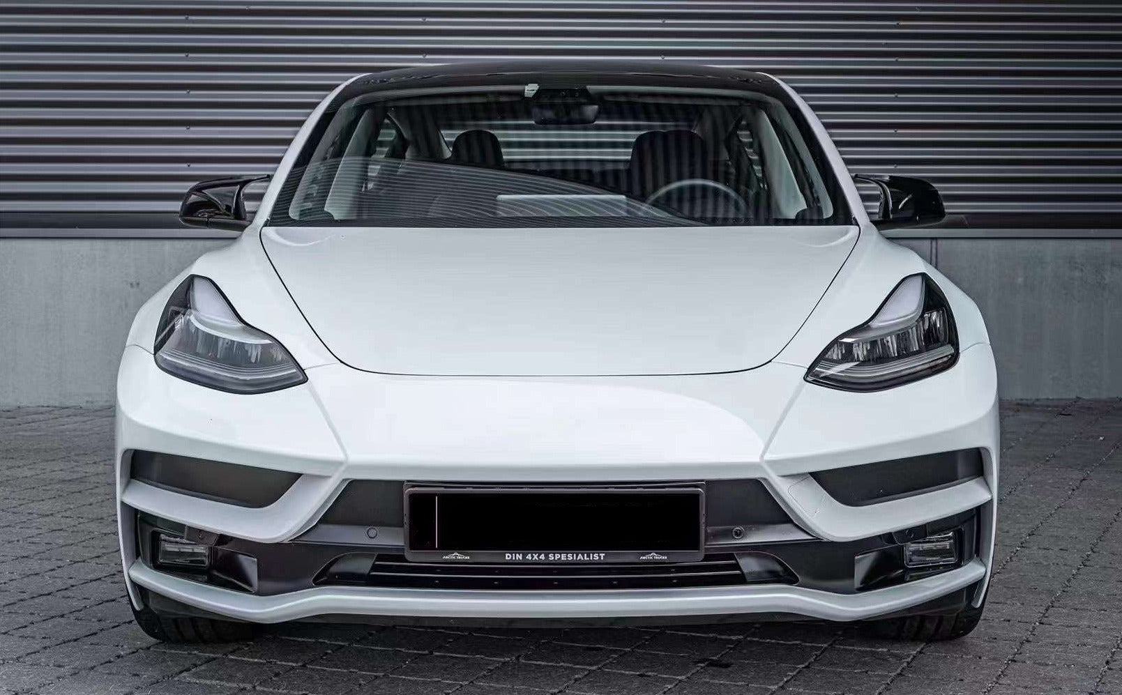 BODY KIT FOR TESLA MODEL 3