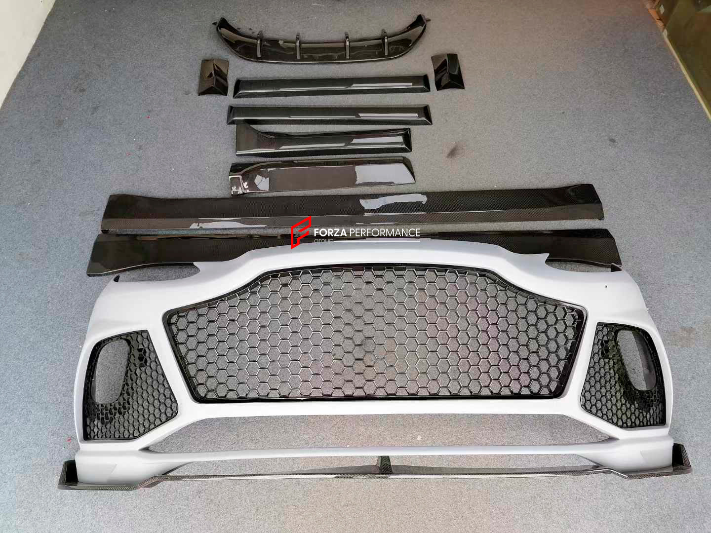 BODY KIT for ASTON MARTIN DBX AM8 2020 - 2024