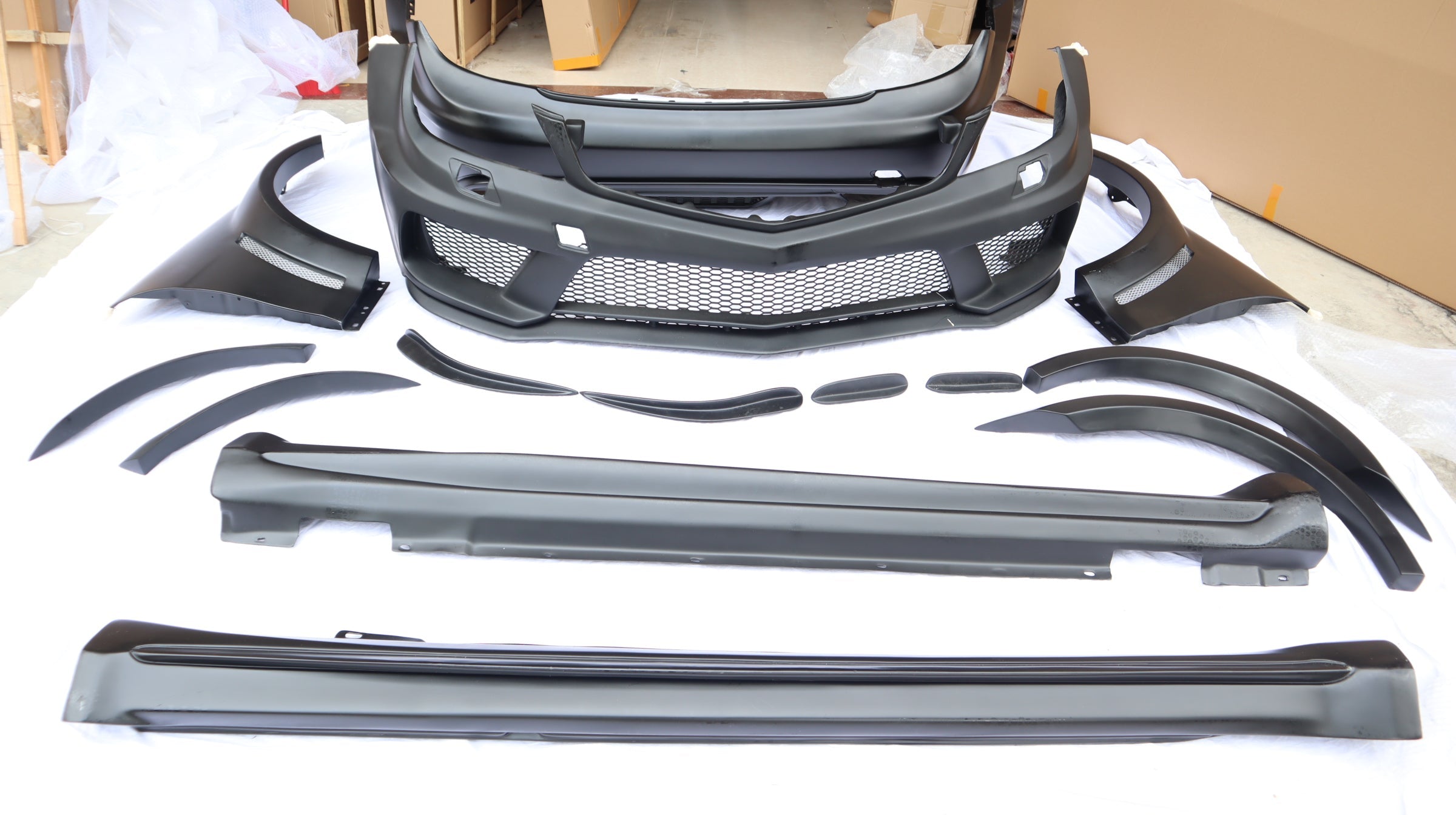 CONVERSION UPGRADE WIDE BODY KIT for MERCEDES BENZ C63 AMG COUPE W204 2011 - 2014 upgrade to BLACK SERIES