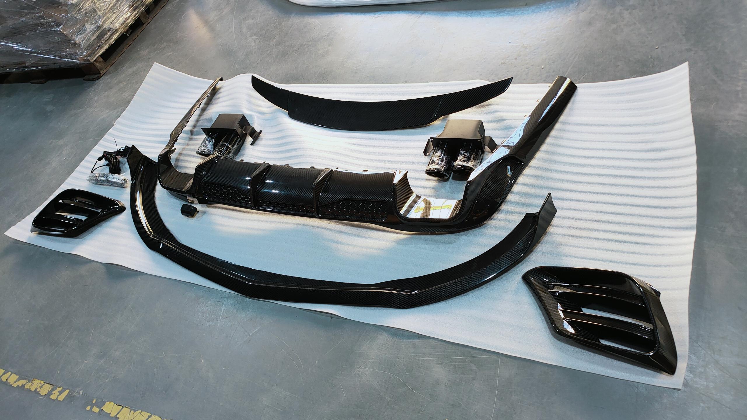 DRY CARBON BODY KIT FOR MERCEDES BENZ S CLASS AMG W223 2020+