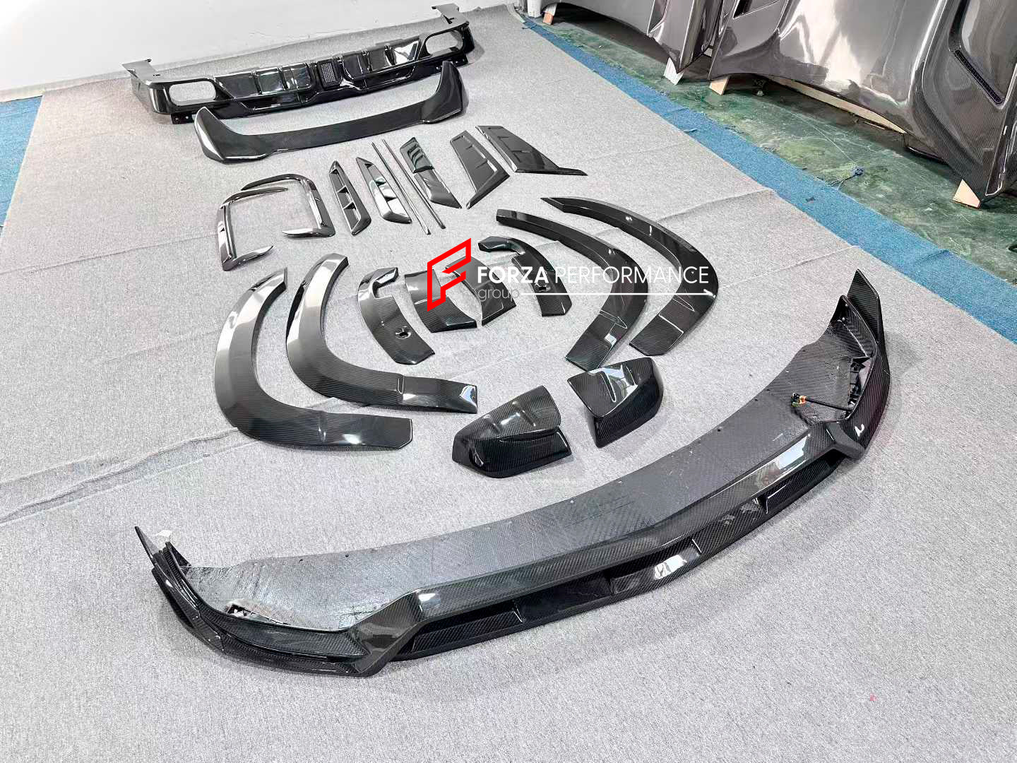 CARBON BODY KIT for CADILLAC ESCALADE V 2021 - 2024