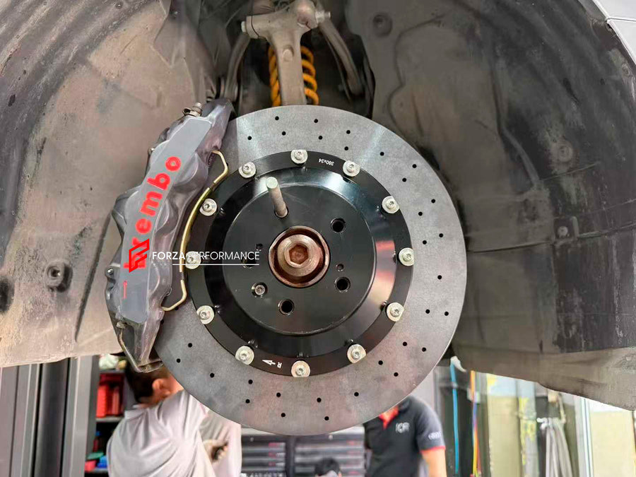 Buy Now CARBON CERAMIC BIG BRAKE KIT for AUDI A4 40TFSI AVANT B9 FACELIFT 2019+ and upgrade car parts from SIR Tuning at the Best Price. Headlights, Tail lights, Bodykits, Navigations, BIG BRAKE KIT and more - Fast & Free Shipping within Europe, US & Worldwide.