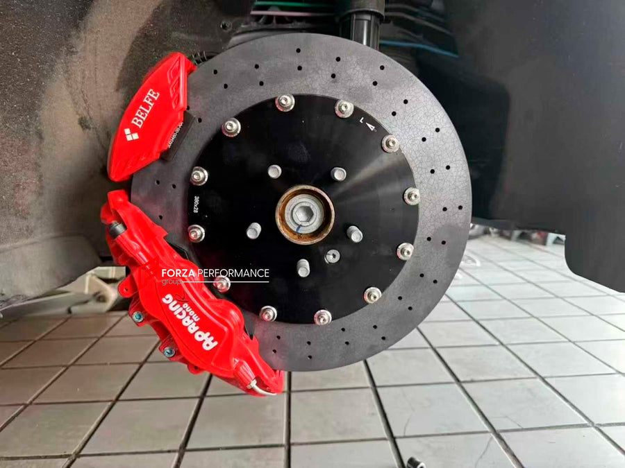 Buy Now CARBON CERAMIC BIG BRAKE KIT for XIAOMI YU7 2025+ and upgrade car parts from SIR Tuning at the Best Price. Headlights, Tail lights, Bodykits, Navigations, BIG BRAKE KIT and more - Fast & Free Shipping within Europe, US & Worldwide.