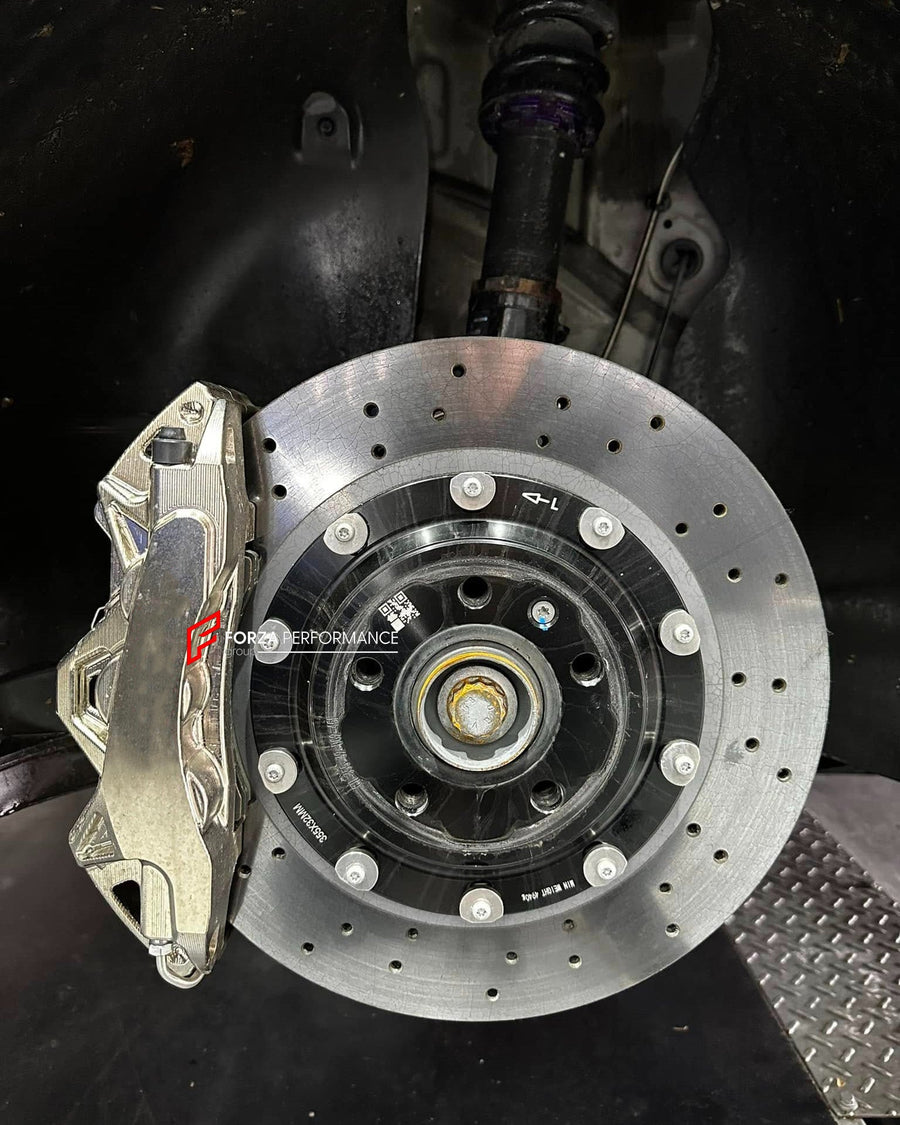 Buy Now CARBON CERAMIC FRONT BBK BIG BRAKE KIT for VOLKSWAGEN GOLF R MK7 5G 2014 - 2017 and upgrade car parts from SIR Tuning at the Best Price. Headlights, Tail lights, Bodykits, Navigations, BIG BRAKE KIT and more - Fast & Free Shipping within Europe, US & Worldwide.