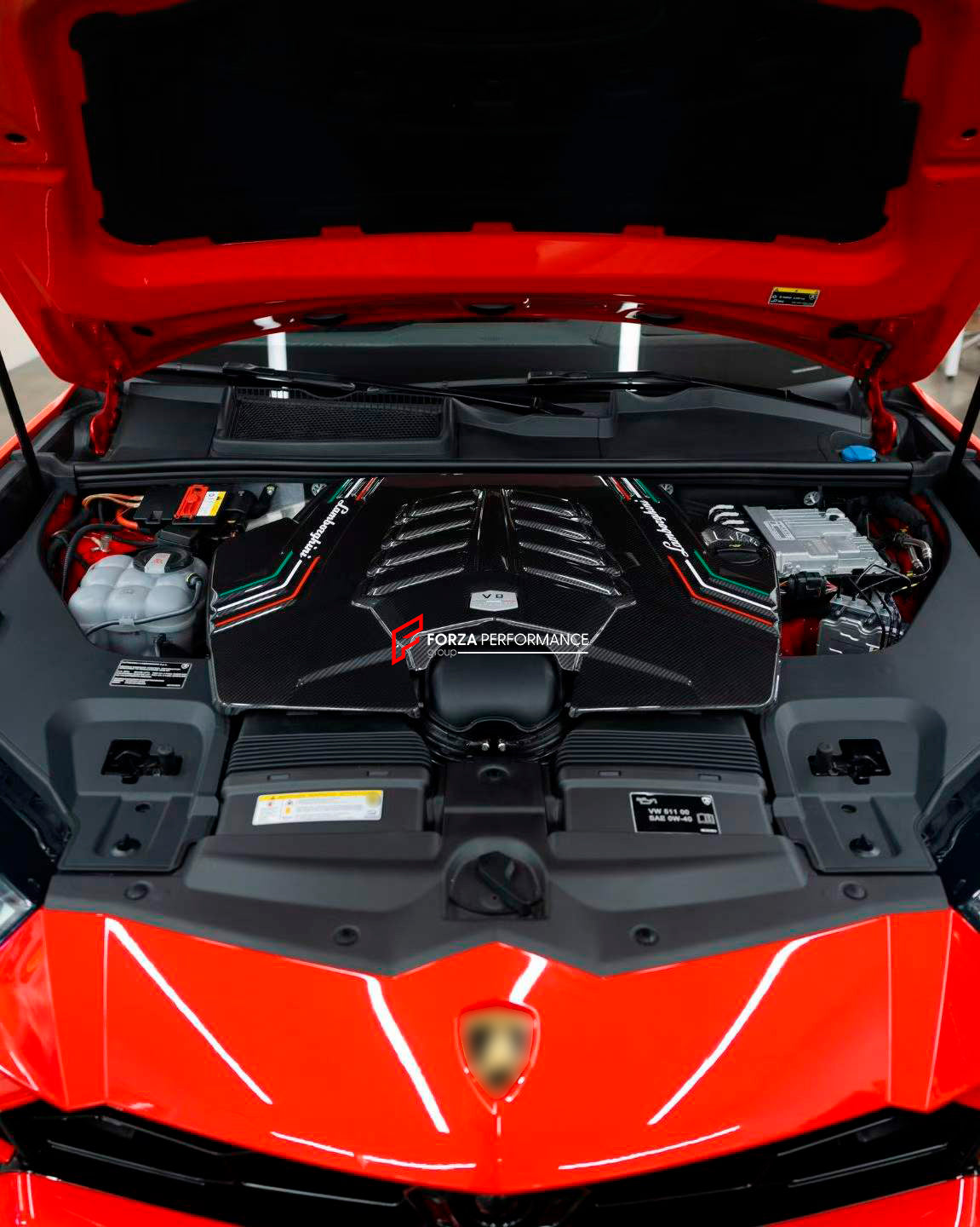 CARBON ENGINE BAY for LAMBORGHINI URUS 2018+