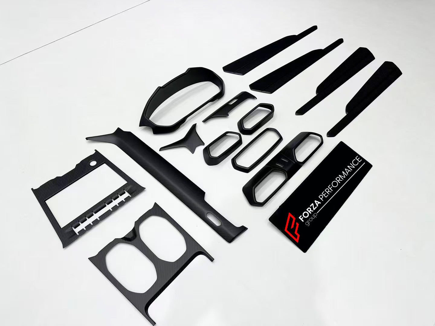 CARBON REPLACEMENT INTERIOR KIT for LAMBORGHINI URUS 2018+