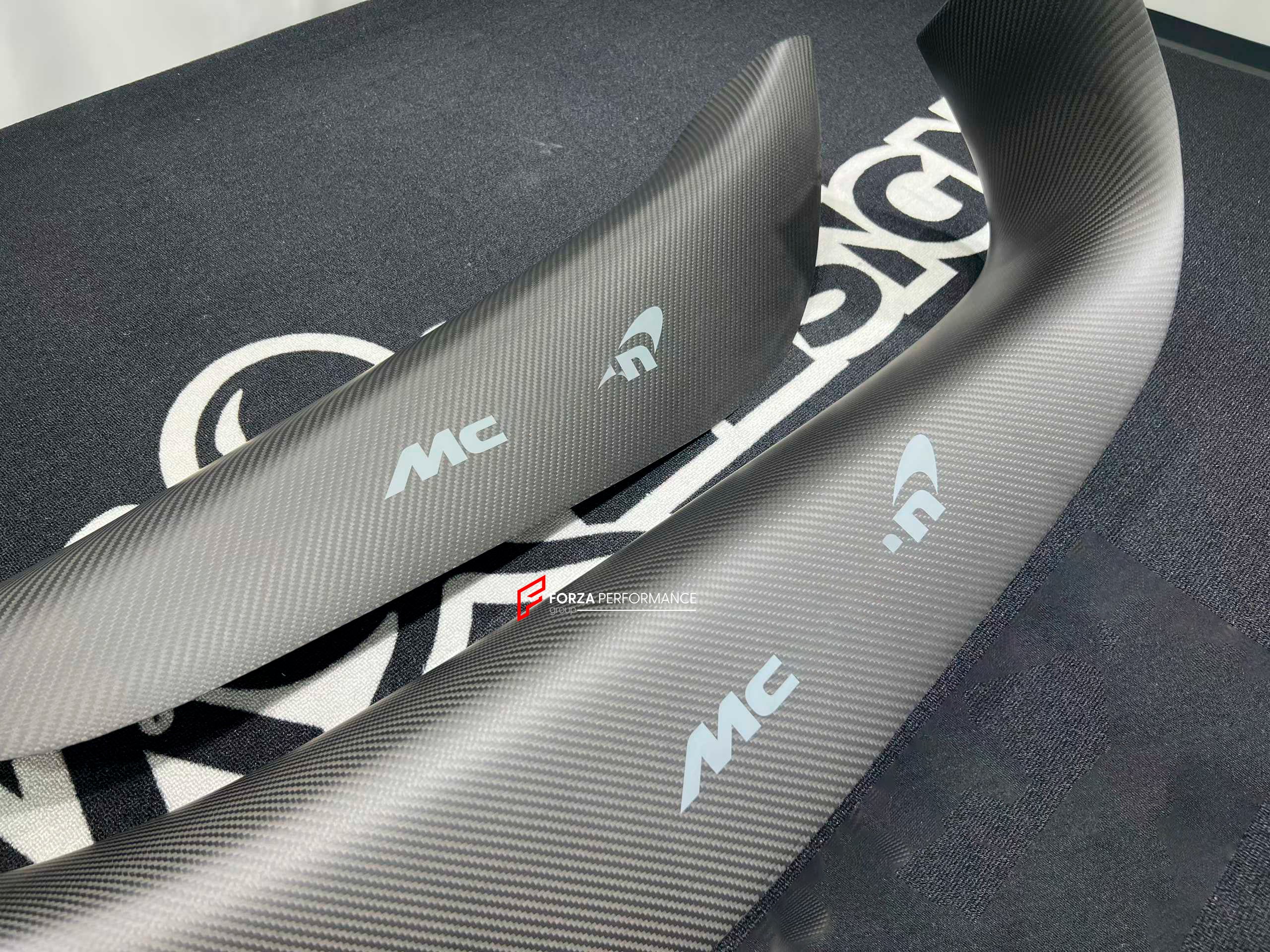CARBON SIDE SKIRTS for MCLAREN 720S 2017 - 2023
