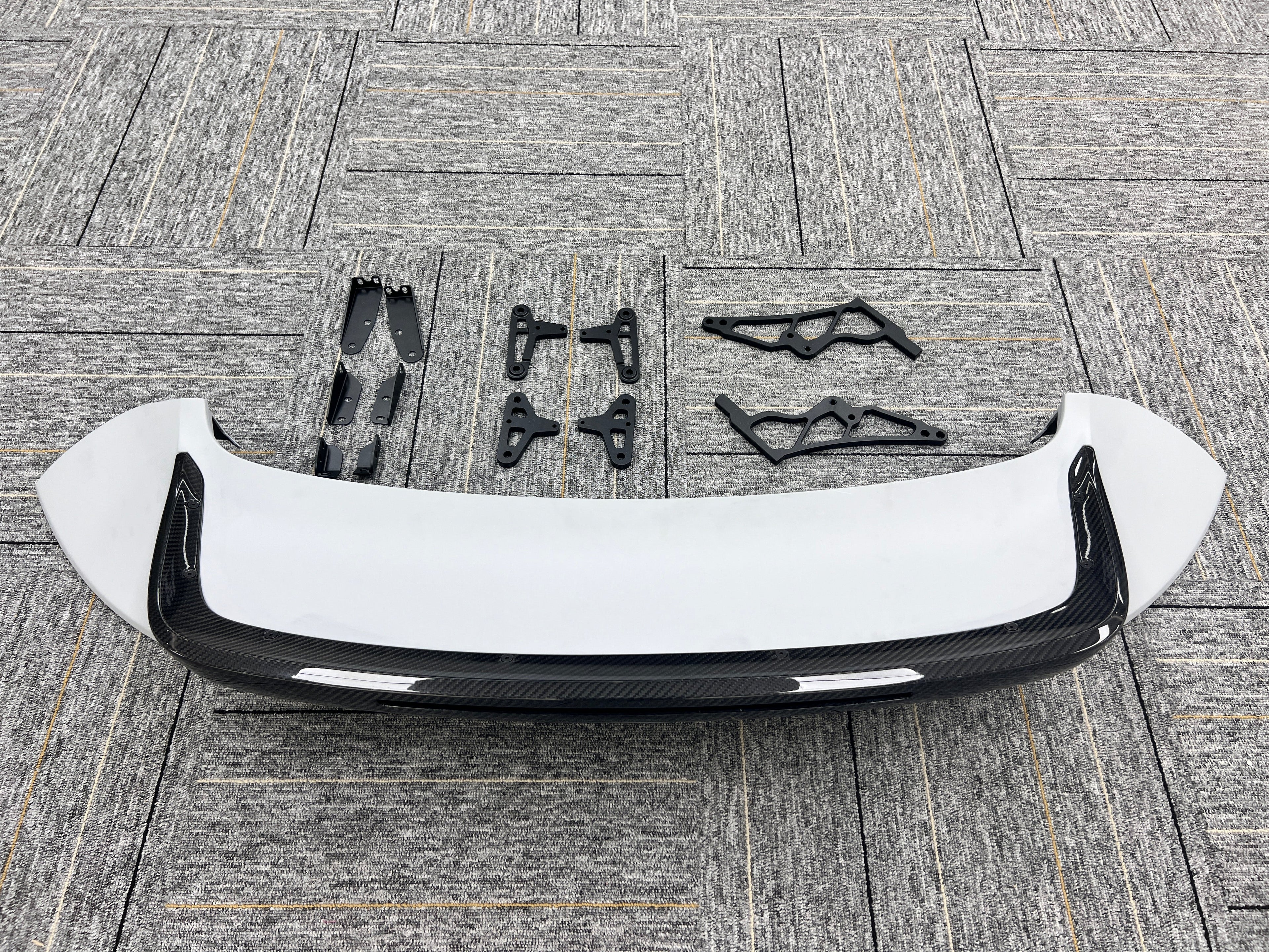 DRY CARBON REAR SPOILER for PORSCHE 911 992.1 2019 - 2025