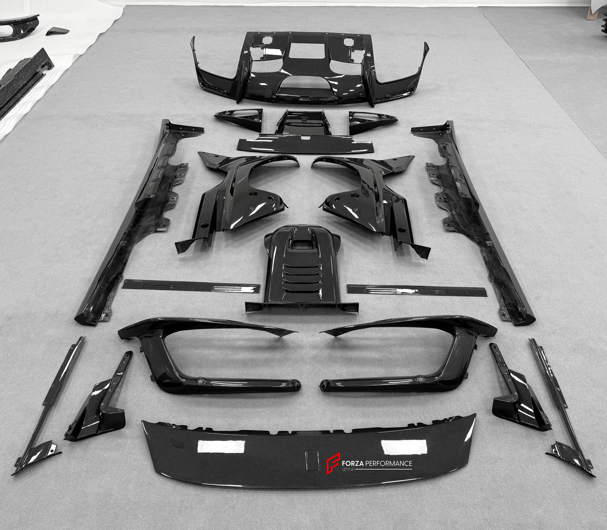 DRY CARBON BODY KIT for FERRARI 12CILINDRI 2024+