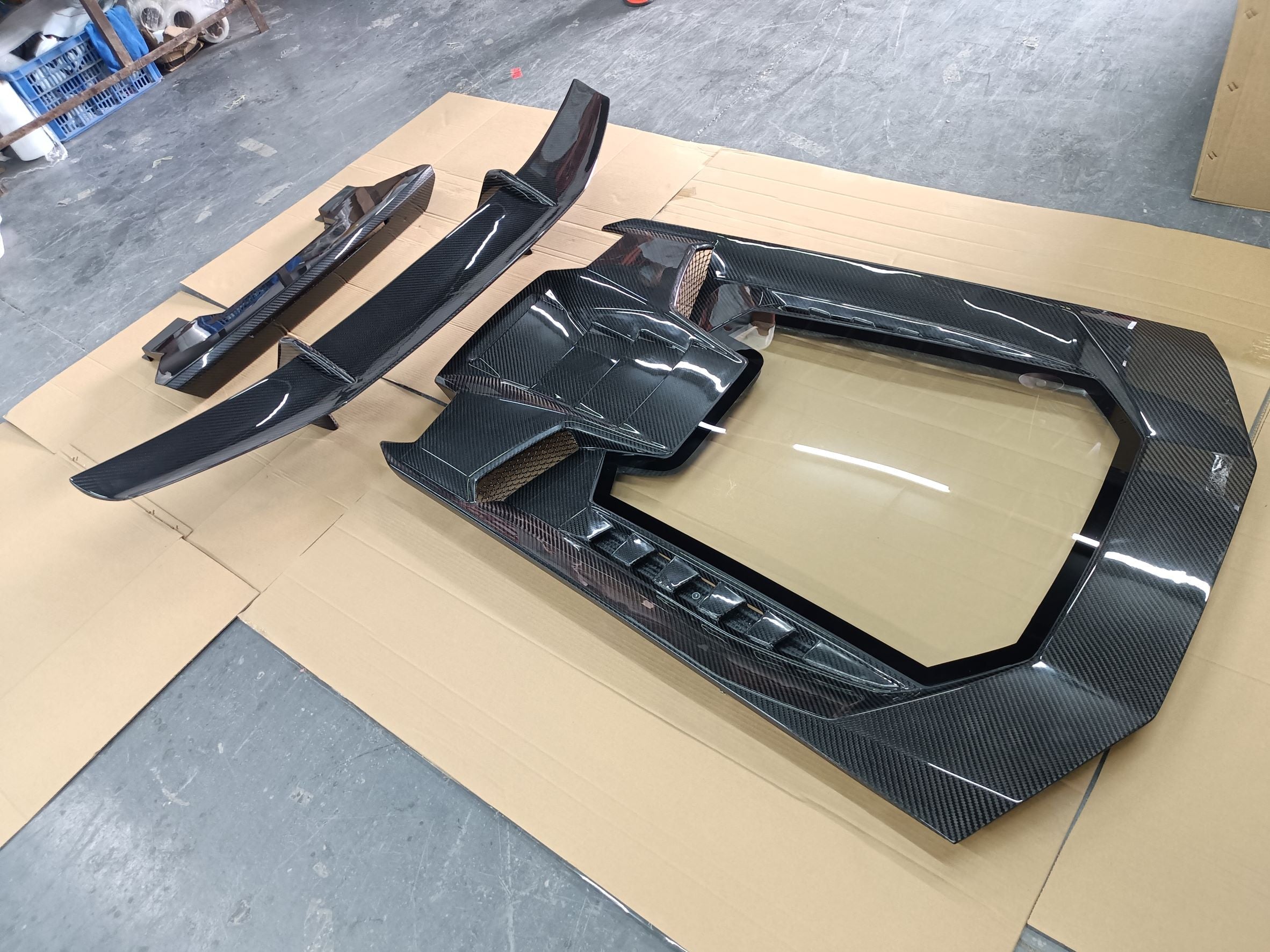 DRY CARBON BODY KIT FOR LAMBORGHINI HURACAN LP580 LP610 EVO