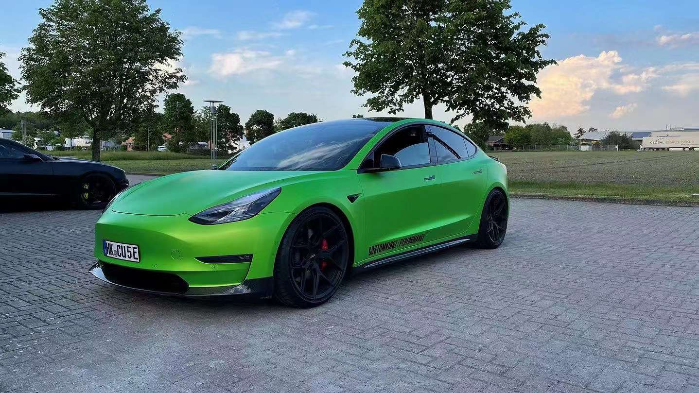 DRY CARBON BODY KIT FOR TESLA MODEL 3