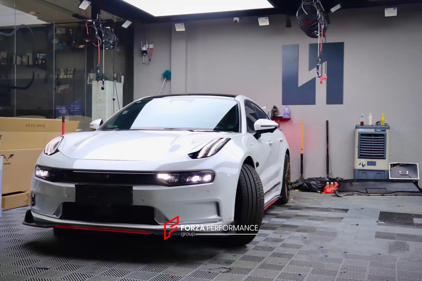 DRY CARBON BODY KIT R-3 for ZEEKR 001