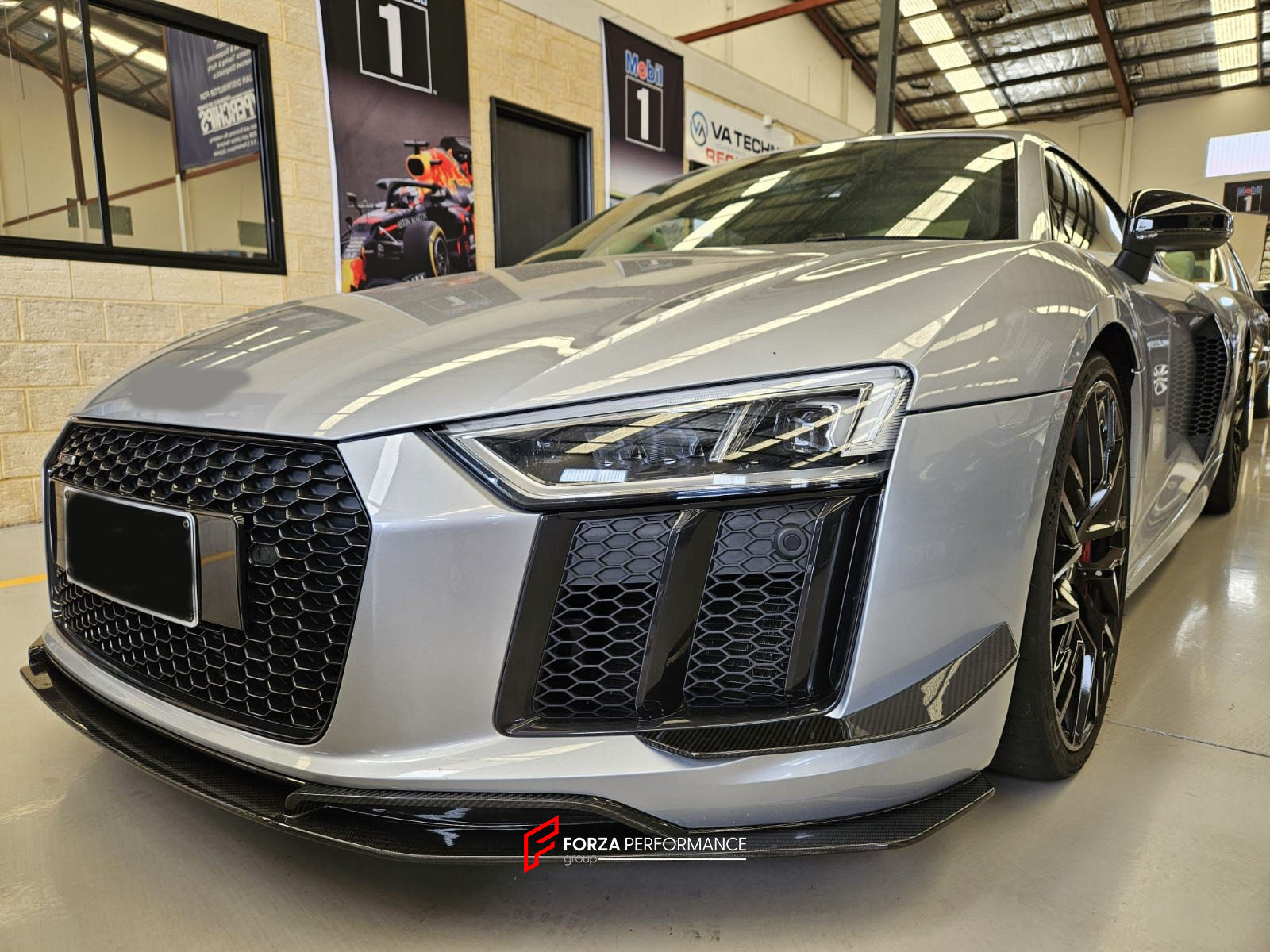 PERFORMANCE DRY CARBON BODY KIT for AUDI R8 4S 2015 - 2018