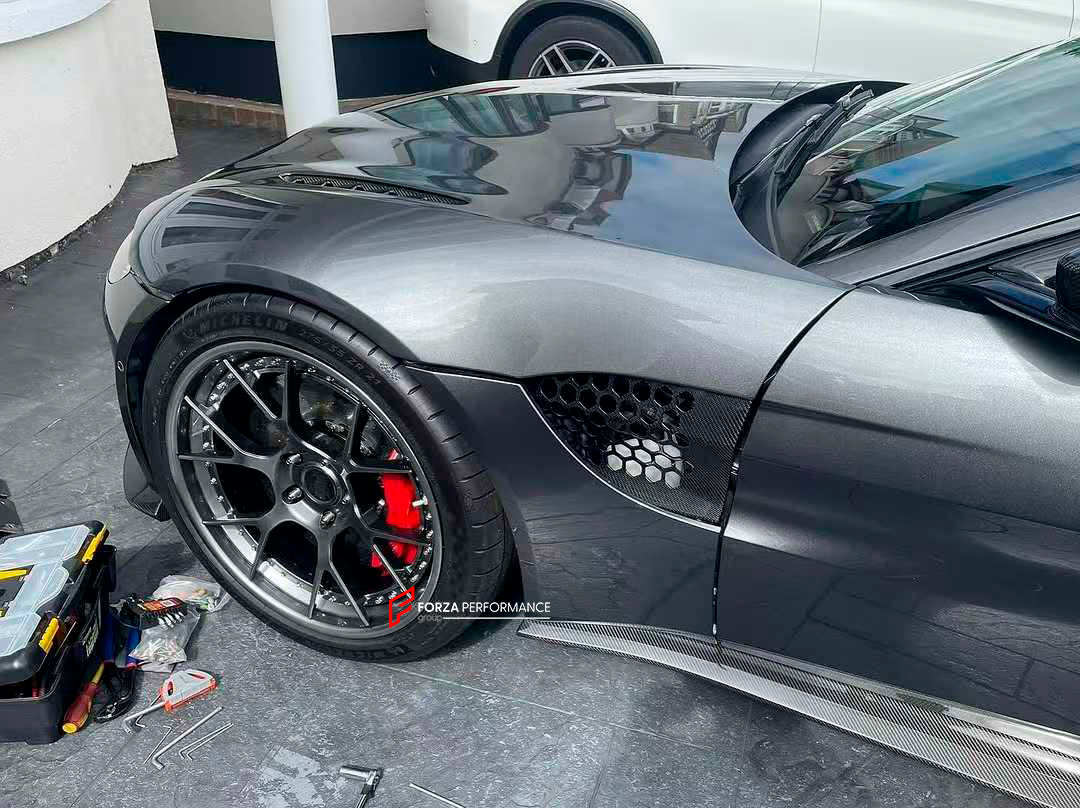DRY CARBON FRONT FENDER AIR VENTS for ASTON MARTIN VANTAGE AM6 2018 - 2024