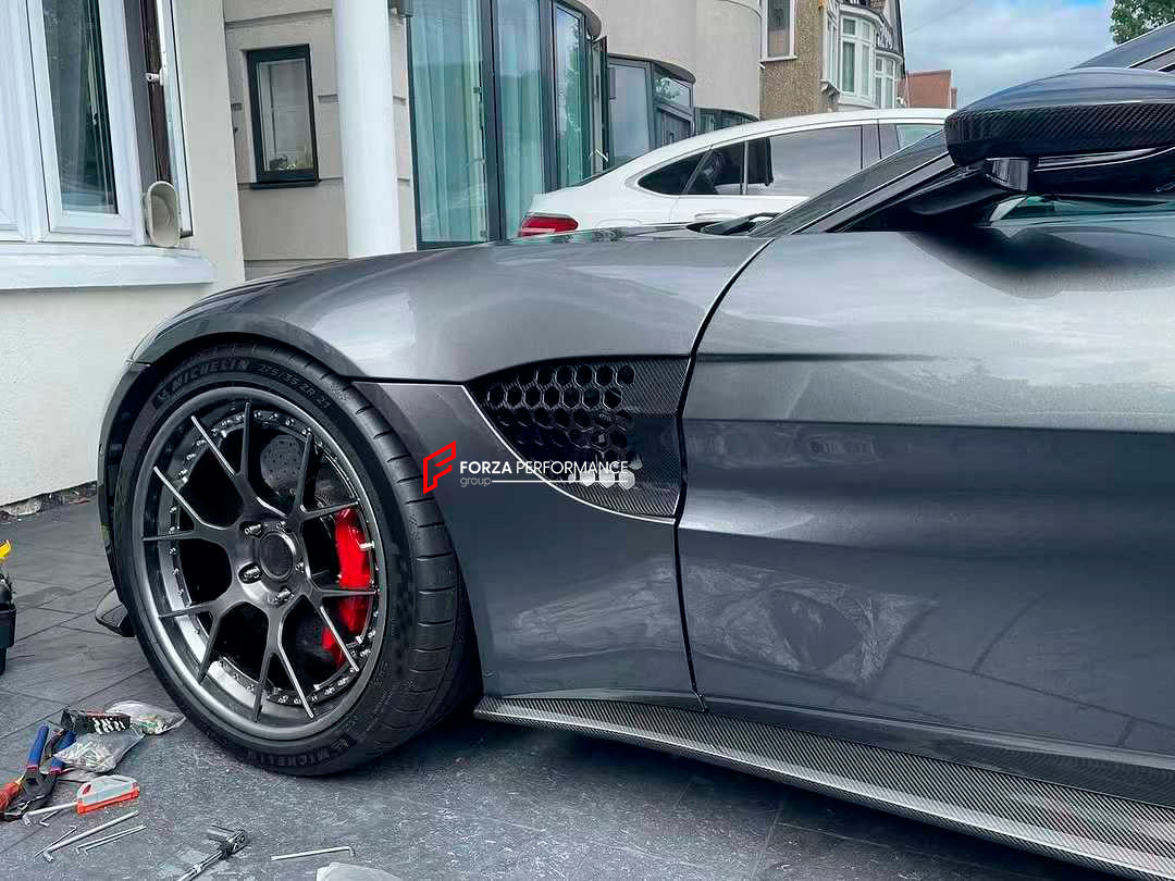 DRY CARBON FRONT FENDER AIR VENTS for ASTON MARTIN VANTAGE AM6 2018 - 2024