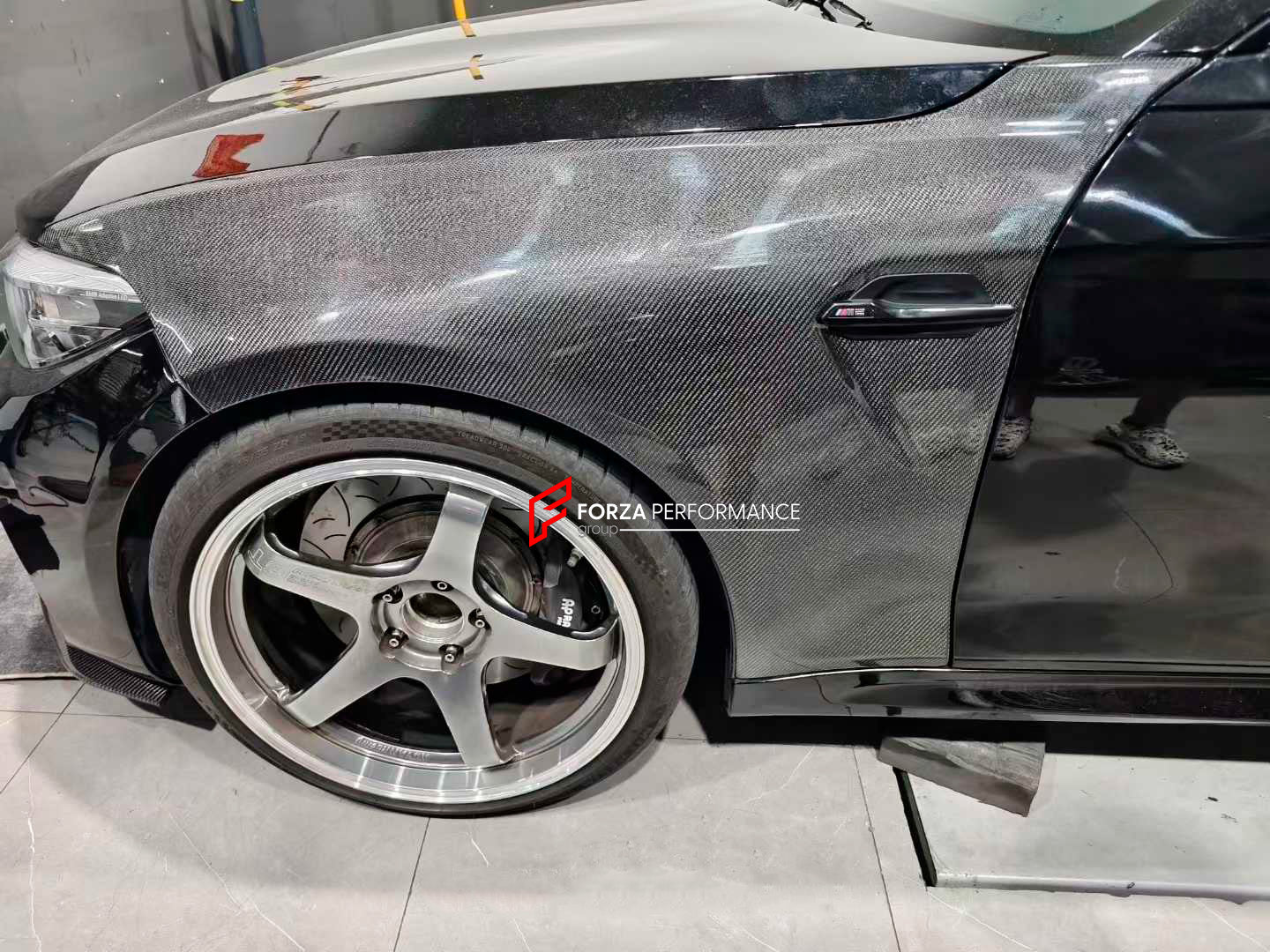 DRY CARBON FRONT FENDERS for BMW M2 COMPETITION F87 2015 - 2021