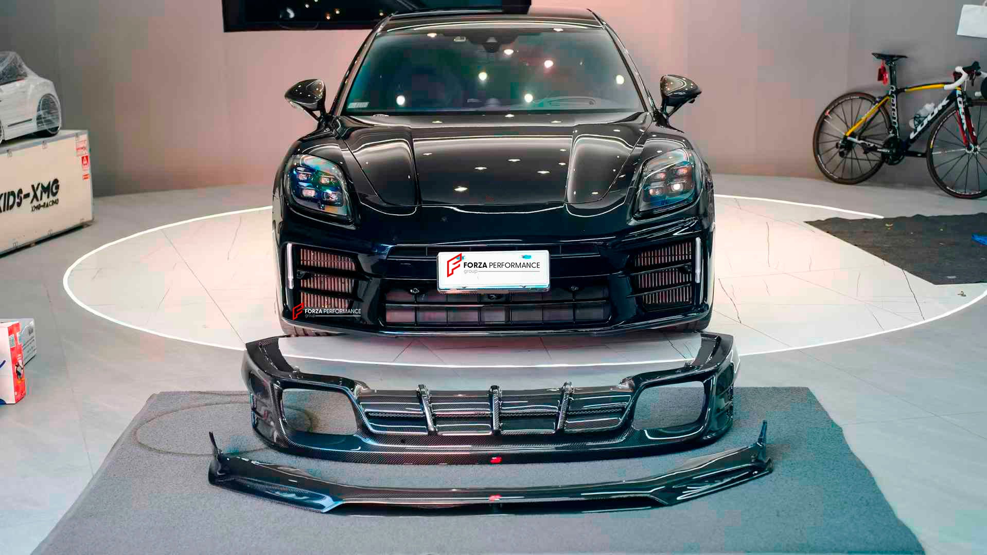 DRY CARBON FRONT LIP and REAR DIFFUSER for PORSCHE PANAMERA 976 2024+