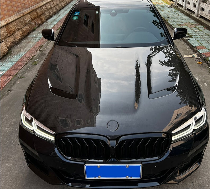 Buy Now DRY CARBON HOOD | BONNET FOR BMW M5 F90 LCI 2020+ CS and upgrade car parts from SIR Tuning at the Best Price. Headlights, Tail lights, Bodykits, Navigations, body kit and more - Fast & Free Shipping within Europe, US & Worldwide.