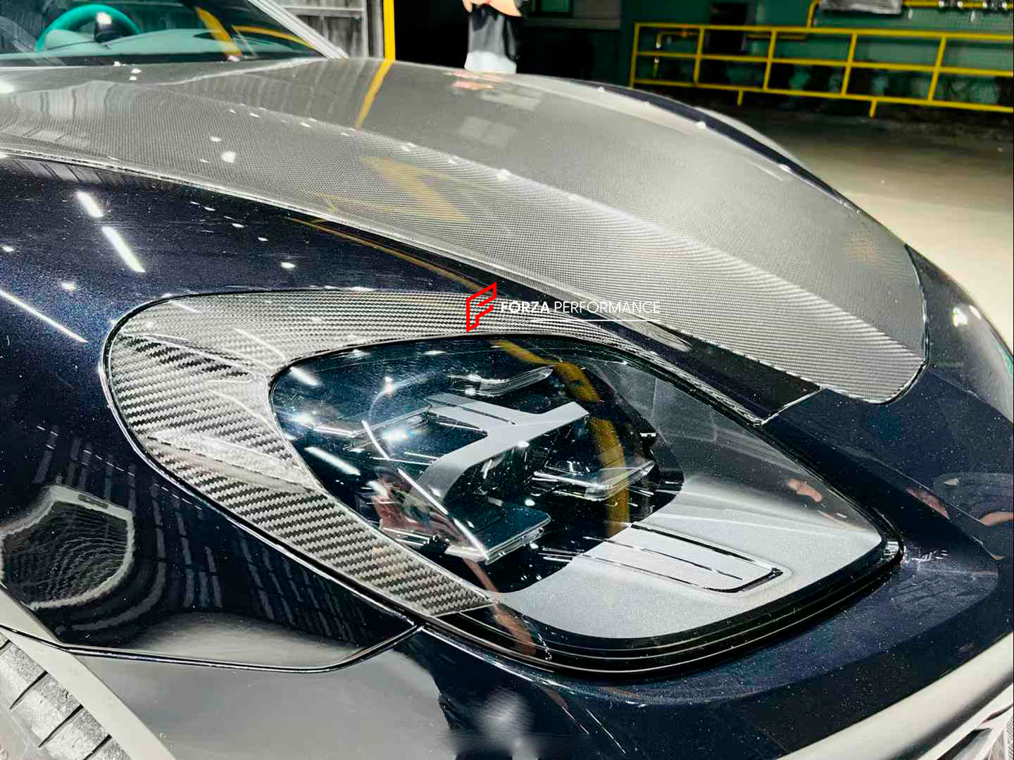 DRY CARBON HOOD for PORSCHE PANAMERA 976 2024+