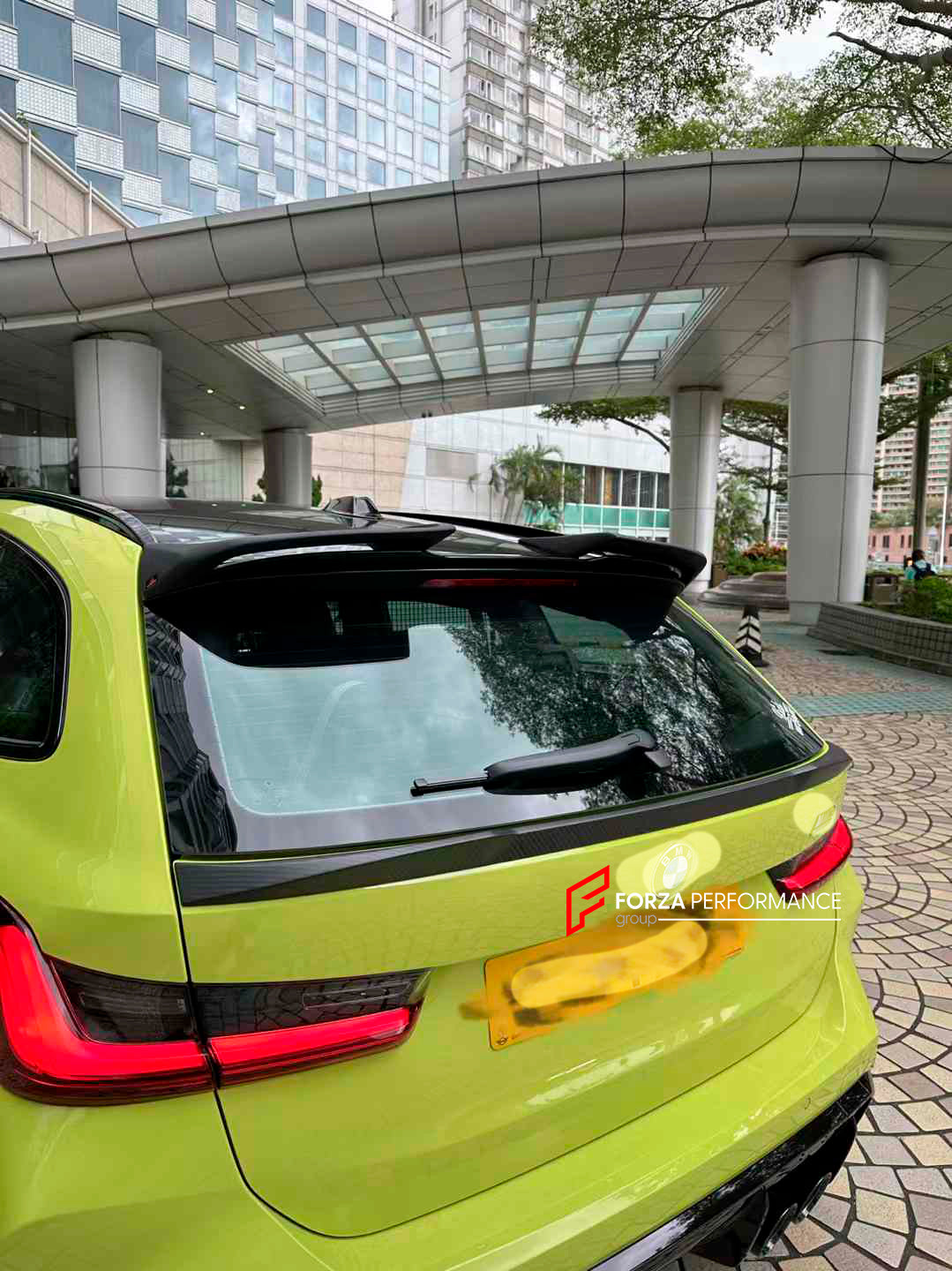 DRY CARBON REAR SPOILER for BMW M3 G81 2022 - 2024