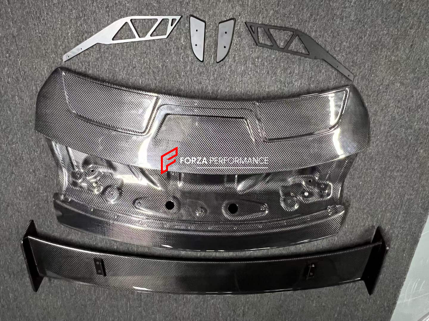 DRY CARBON REAR SPOILER for PORSCHE TAYCAN J1 TURBO CROSS TURISMO