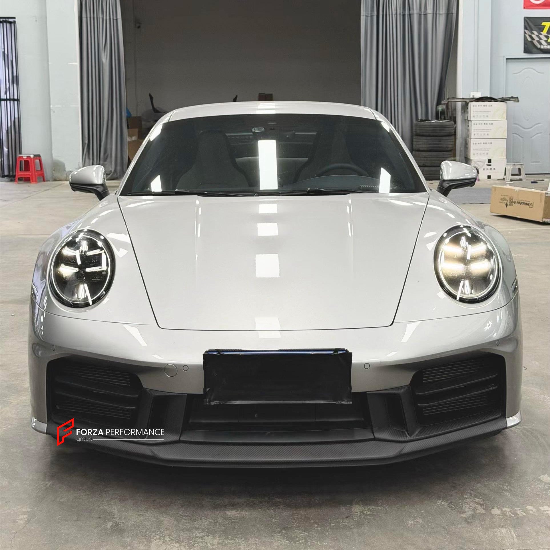 DRY CARBON REPLACEMENT BODY KIT for PORSCHE 911 992.2 CARRERA 2025+
