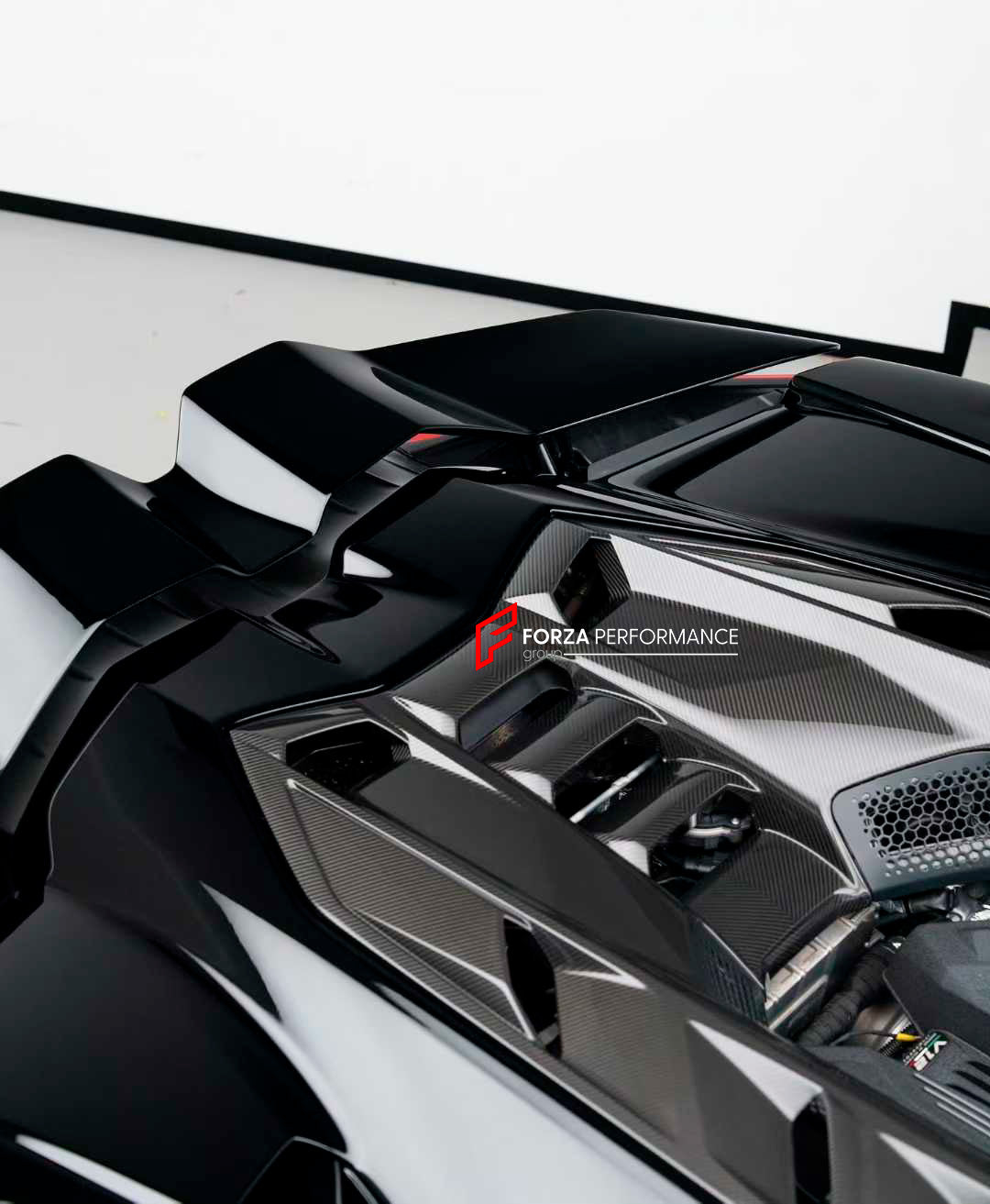 DRY CARBON REPLACEMENT REAR ENGINE BAY AREA COVER for LAMBORGHINI REVUELTO 2023+