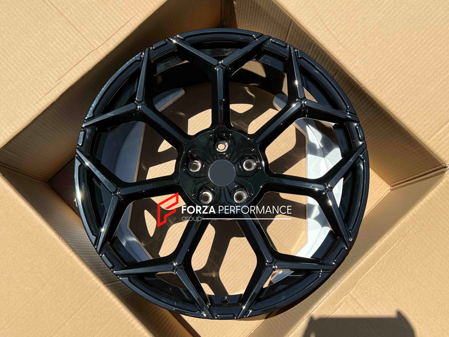 Buy Now 23 INCH PEFORMANTE FORGED WHEELS RIMS for LAMBORGHINI URUS and upgrade car parts from SIR Tuning at the Best Price. Headlights, Tail lights, Bodykits, Navigations, wheels and more - Fast & Free Shipping within Europe, US & Worldwide.