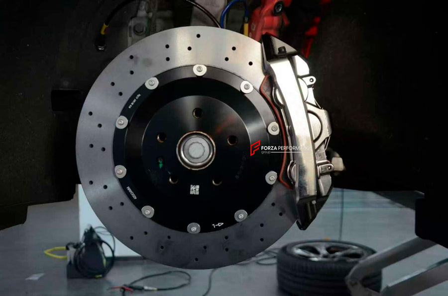 Buy Now FRONT CARBON CERAMIC BBK BIG BRAKE KIT for LOTUS EMEYA 2024+ and upgrade car parts from SIR Tuning at the Best Price. Headlights, Tail lights, Bodykits, Navigations, BIG BRAKE KIT and more - Fast & Free Shipping within Europe, US & Worldwide.