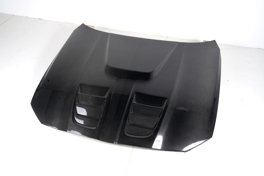 Buy Now CSL GP STYLE CARBON HOOD BONNET for BMW G82 M4 2020+ and upgrade car parts from SIR Tuning at the Best Price. Headlights, Tail lights, Bodykits, Navigations, body kit and more - Fast & Free Shipping within Europe, US & Worldwide.