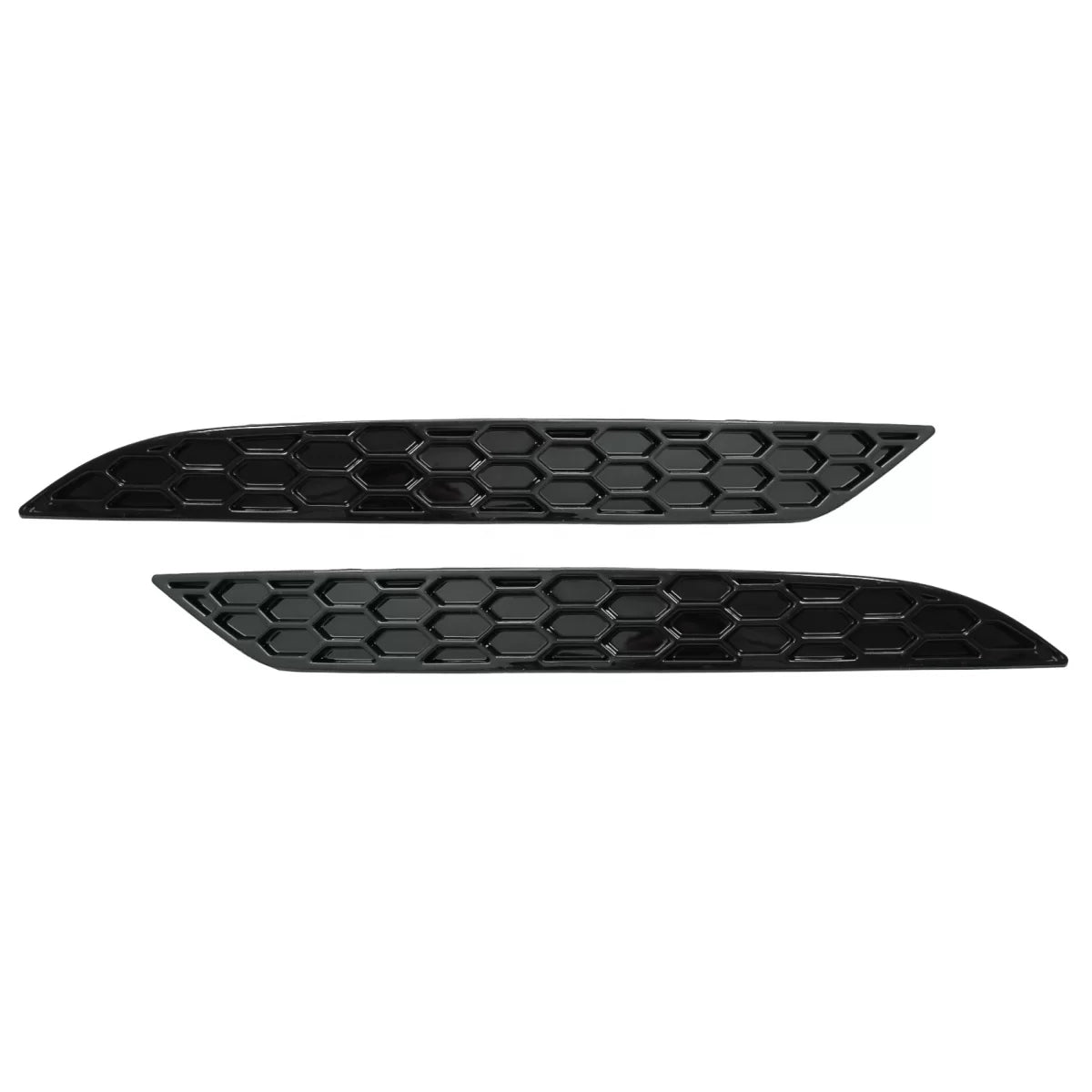 Honeycomb Rear Bumper Reflector Cover suitable for VW Golf 7.5 (2017-2019) – product image 1