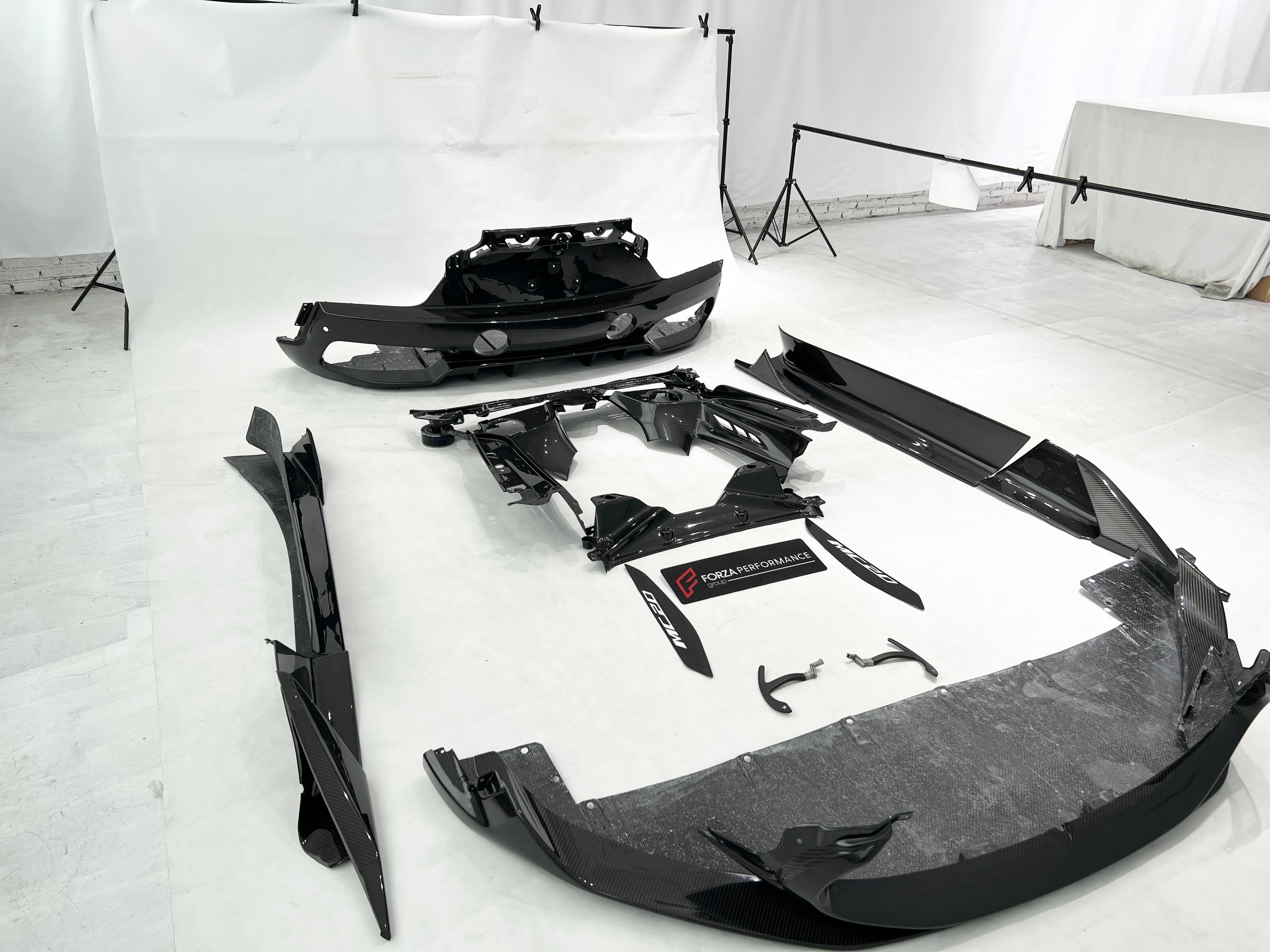 DRY CARBON BODY KIT for MASERATI MC20 2020+ | OEM STYLE