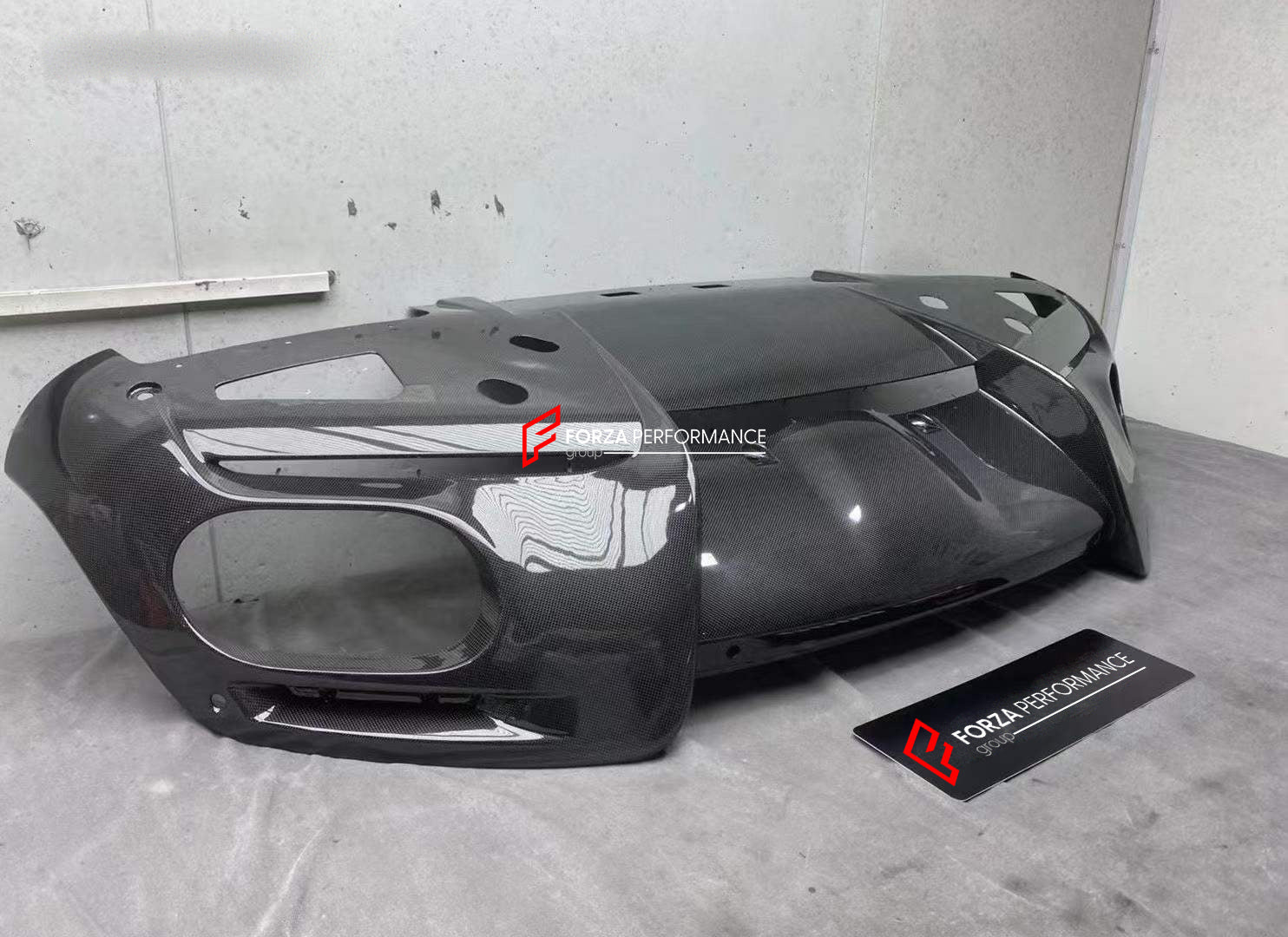 DRY CARBON REAR DIFFUSER FOR FERRARI ROMA 2020+ | OEM STYLE