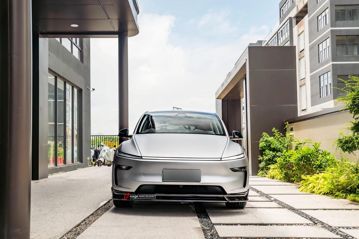 PLASTIC FRONT LIP for TESLA MODEL Y JUNIPER 2025+