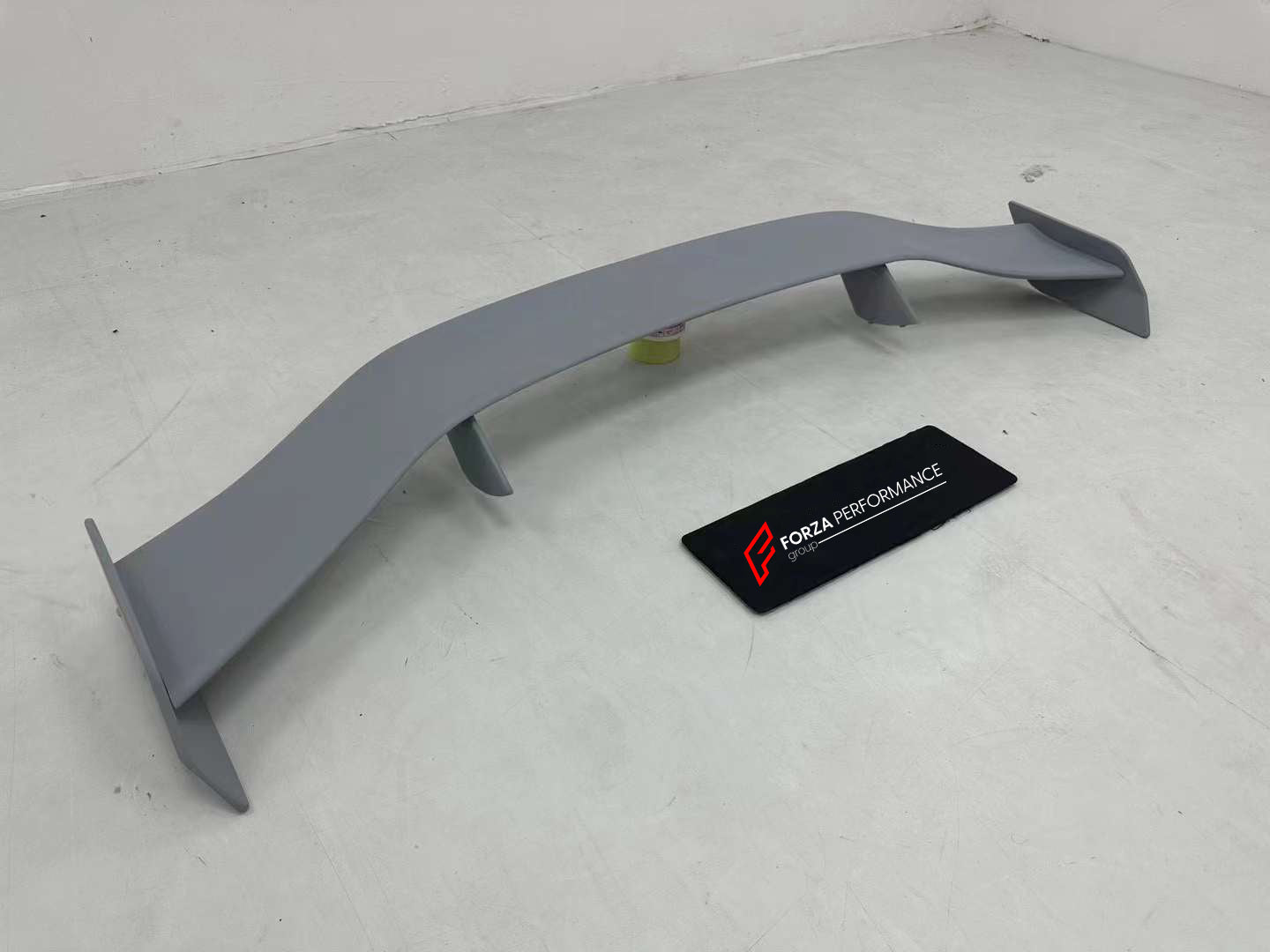 DRY CARBON REAR SPOILER for ASTON MARTIN DBX AM8 2020 - 2024