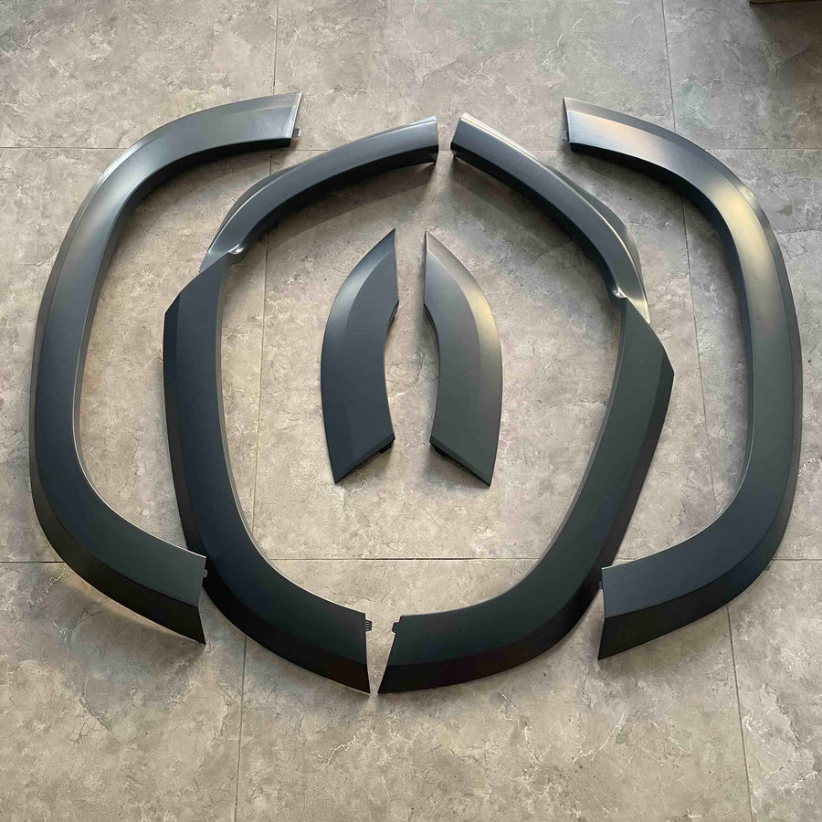 Buy Now The Wheel Arch For Land Rover Defender 90/110 and upgrade car parts from SIR Tuning at the Best Price. Headlights, Tail lights, Bodykits, Navigations, body kit and more - Fast & Free Shipping within Europe, US & Worldwide.
